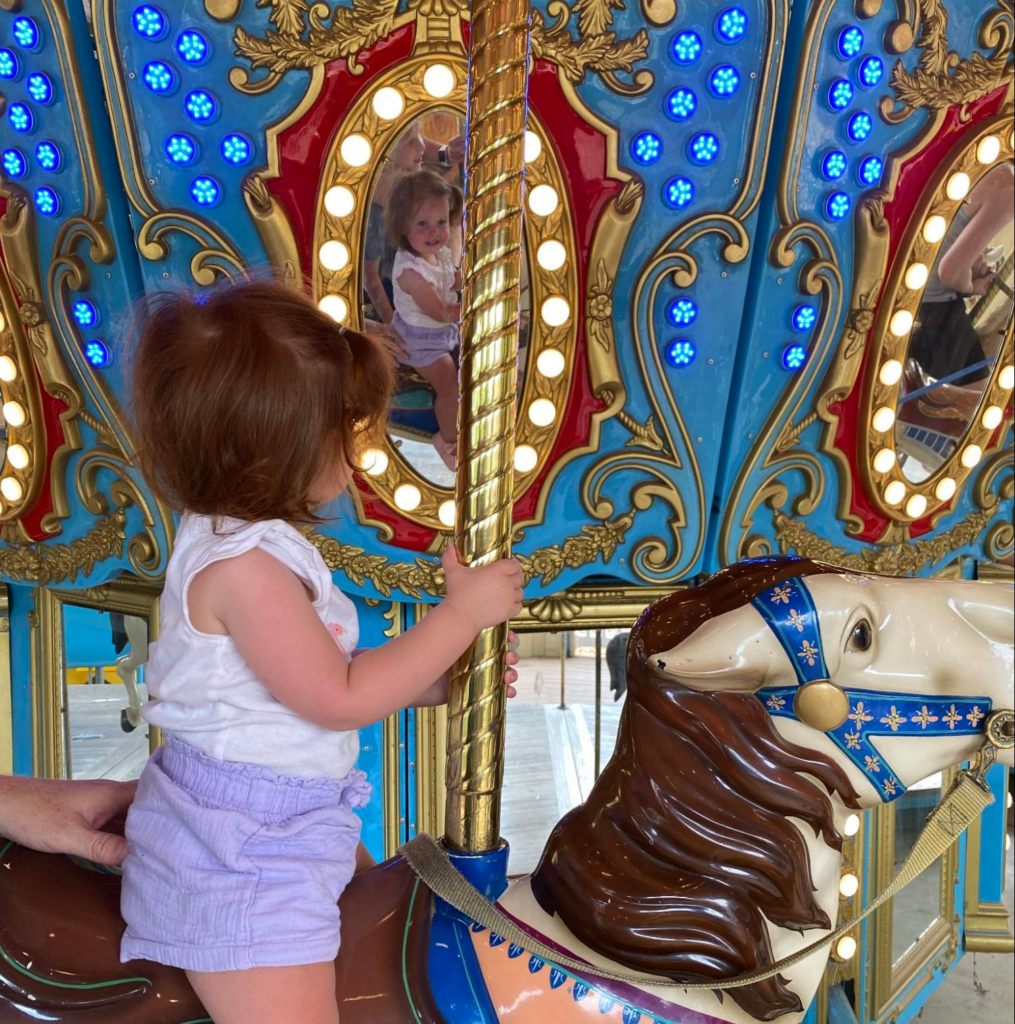 HoliBlogger Tara's daughter on Star Spangled Carousel