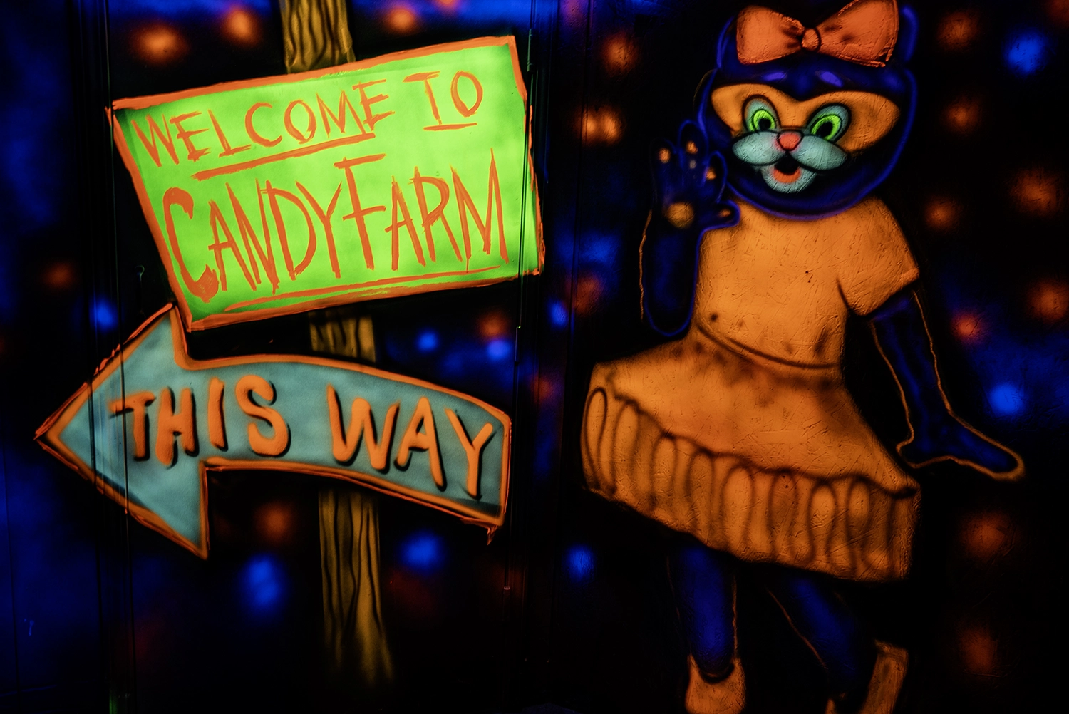 Kitty's 3D Candy Farm Welcome Sign