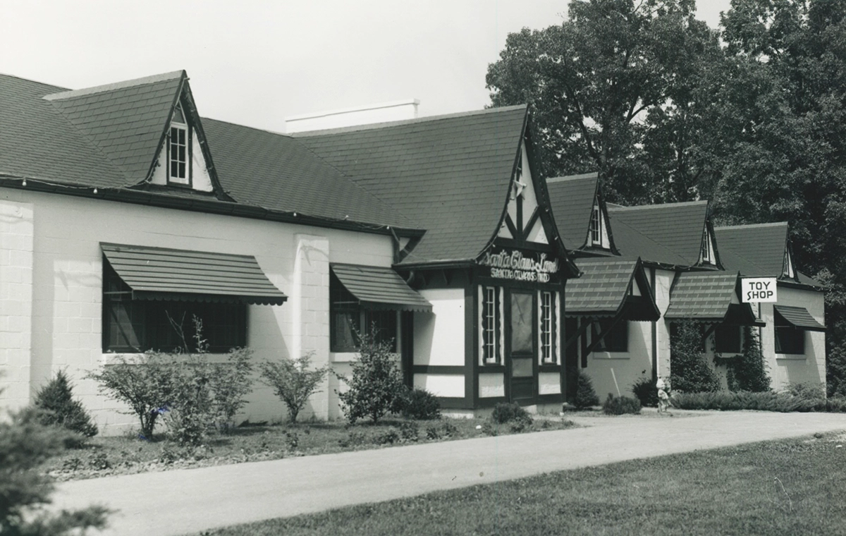 The original building of Santa Claus Land which initially housed a Toy Shop. Photo circa 1950. Portions of this building are still utilized as parts of Santa's Merry Marketplace and Kringle's Banquet Hall.