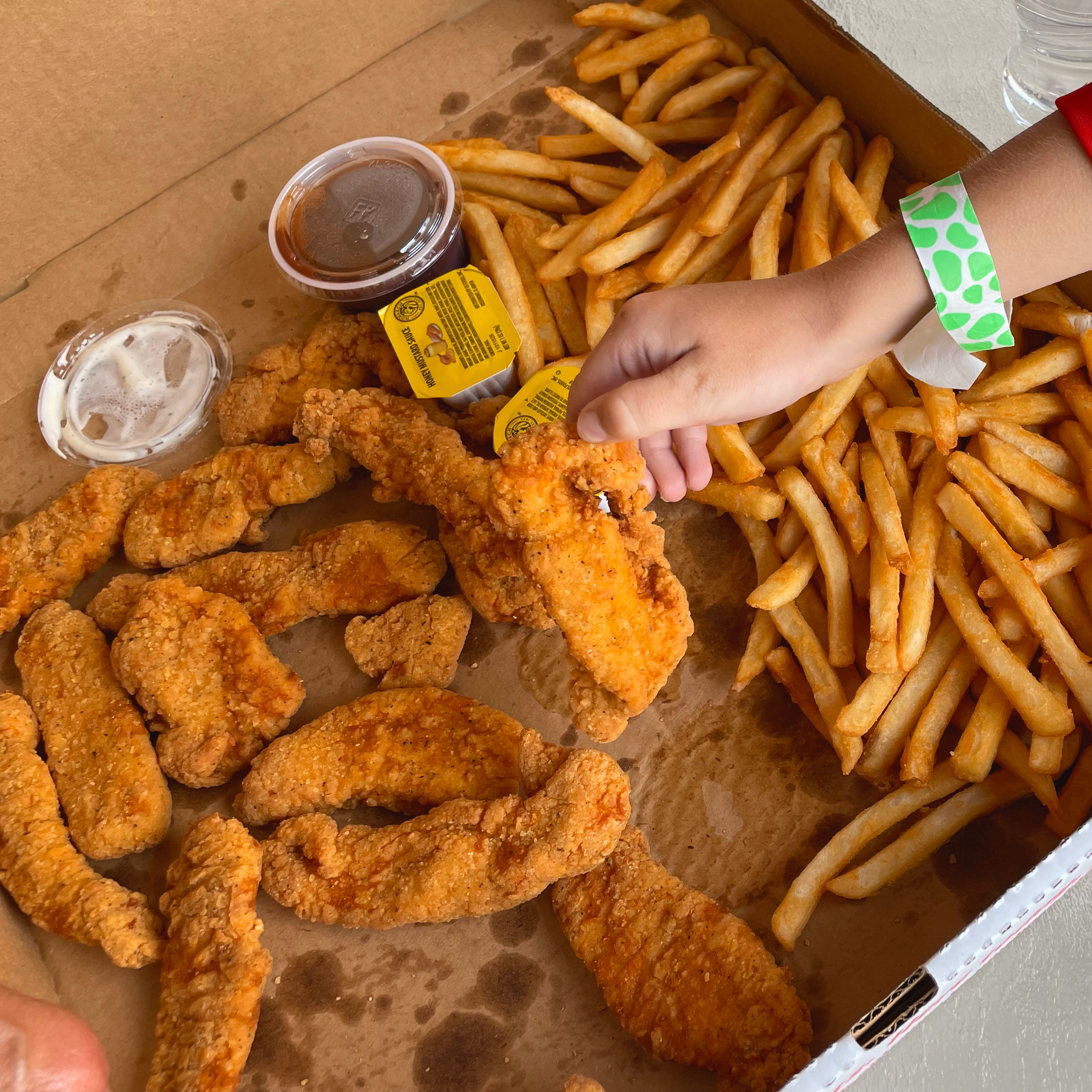 A Cabana meal service order of chicken tenders.