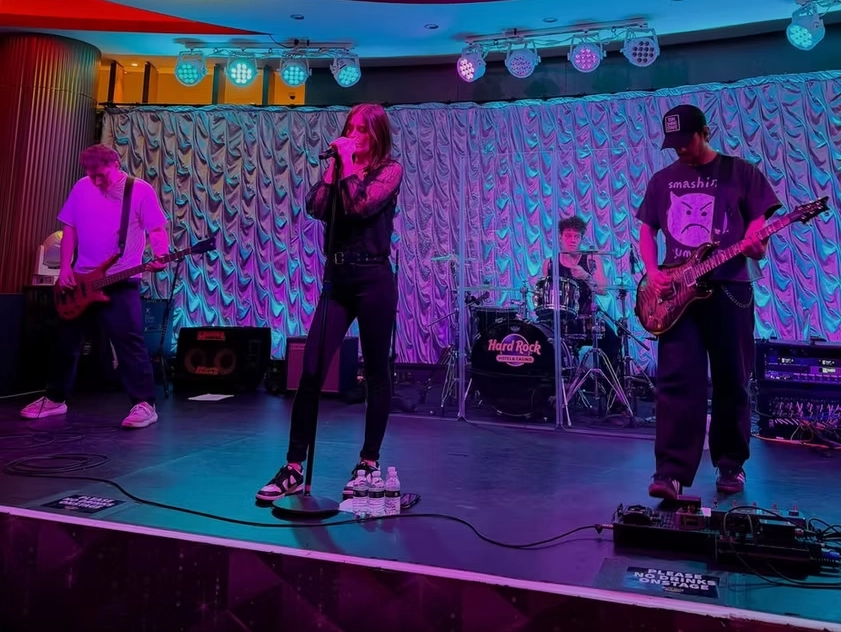 First to Eleven performing during Friday Night Live! at Holiday World